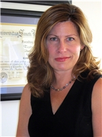 Kirsten E. Bennett (Danbury, Connecticut)